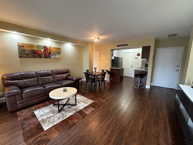 Foto del edificio - 1831 NE 38th St