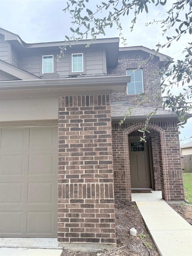 Foto del edificio - 13813 Geelong Dr