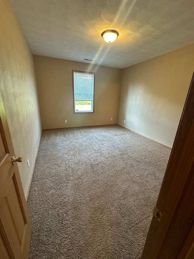 Building Photo - 10318 Metalmark Ln