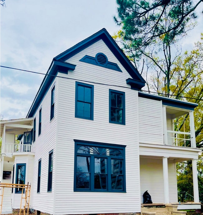 Building Photo - 634 N 7th St