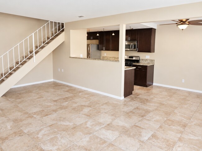 Foto del edificio - 20833 Plum Canyon Rd