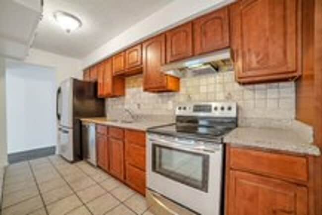Building Photo - 4593 S Lowell Blvd
