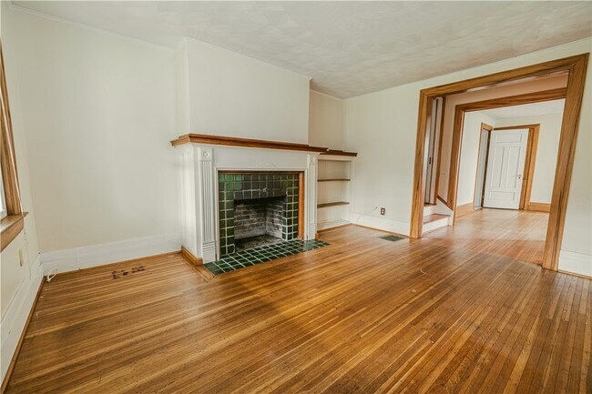Foto del edificio - 297-303-303 Dartmouth St