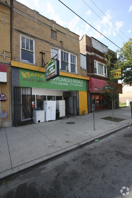 Building Photo - 4838 S Ashland Ave