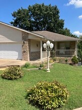 Building Photo - 8632 Golf Creek Dr