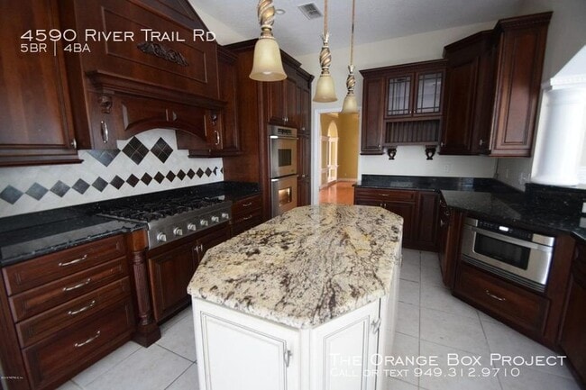 Building Photo - 4590 River Trail Rd