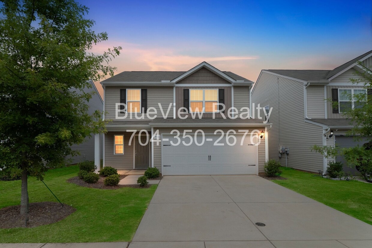 Foto principal - 9346 Creedmore Hills Dr