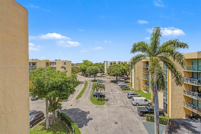 Foto del edificio - 11790 SW 18th St
