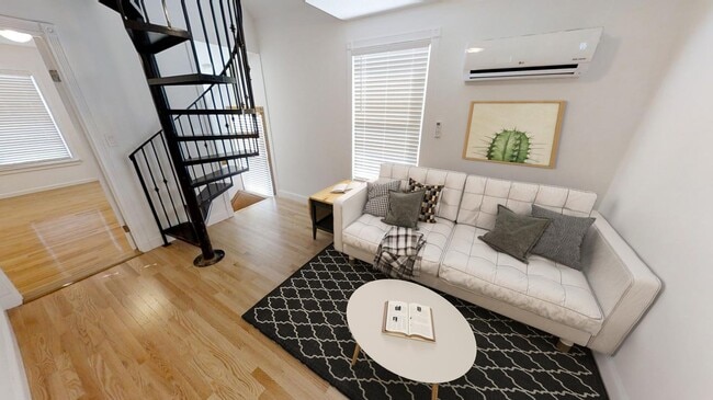 Photo - 17 Kingman Rd House