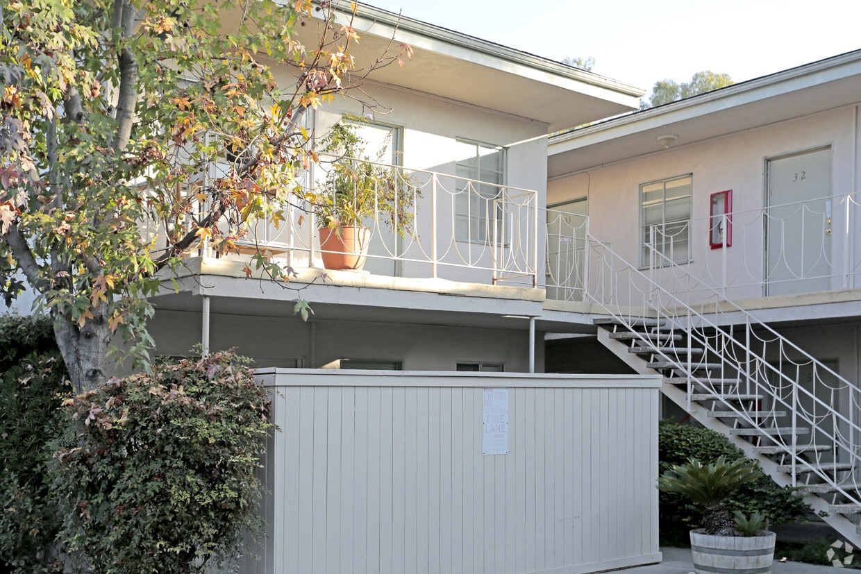 Building Photo - Pioneer Gardens Apartments