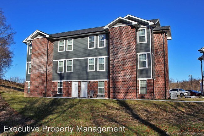 Building Photo - 1112 Bertling St