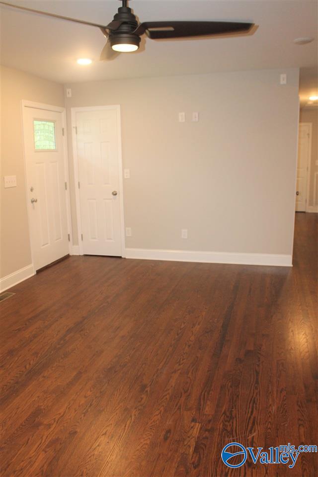 Building Photo - 509 Carter Dr