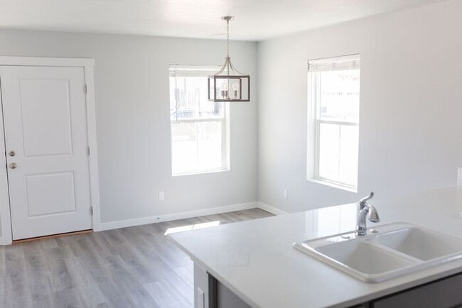 Building Photo - Townhomes at Jericho