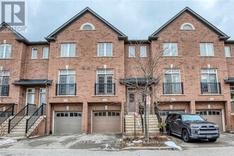 Building Photo - 991 Reimer Common