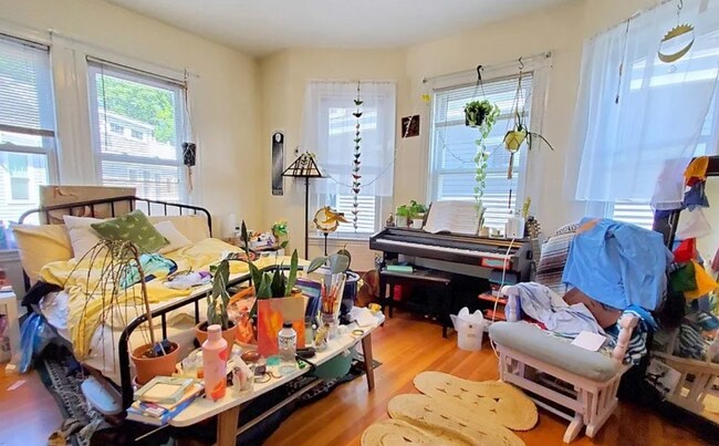 Foto del edificio - 757 Somerville Ave