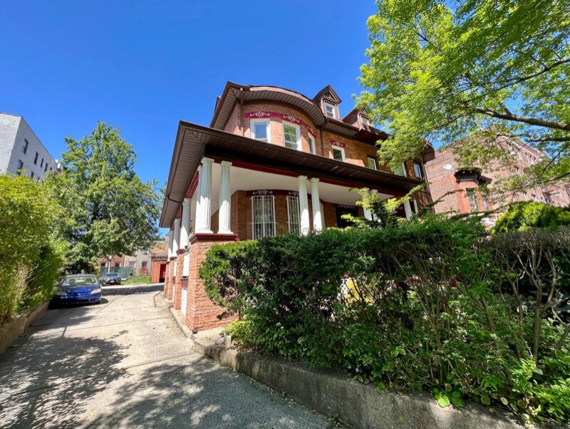Foto principal - 1265 Eastern Pkwy