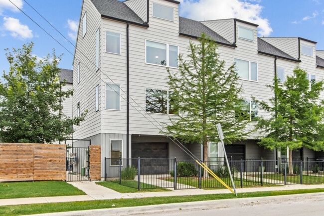Building Photo - 1430 Grigsby Ave