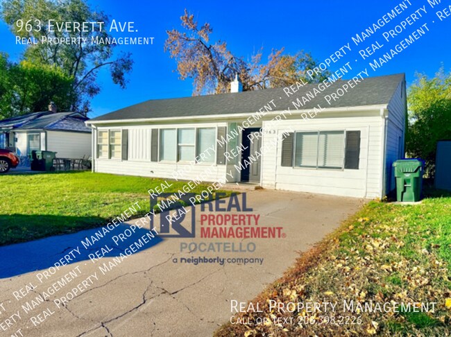 Building Photo - 963 Everett Ave