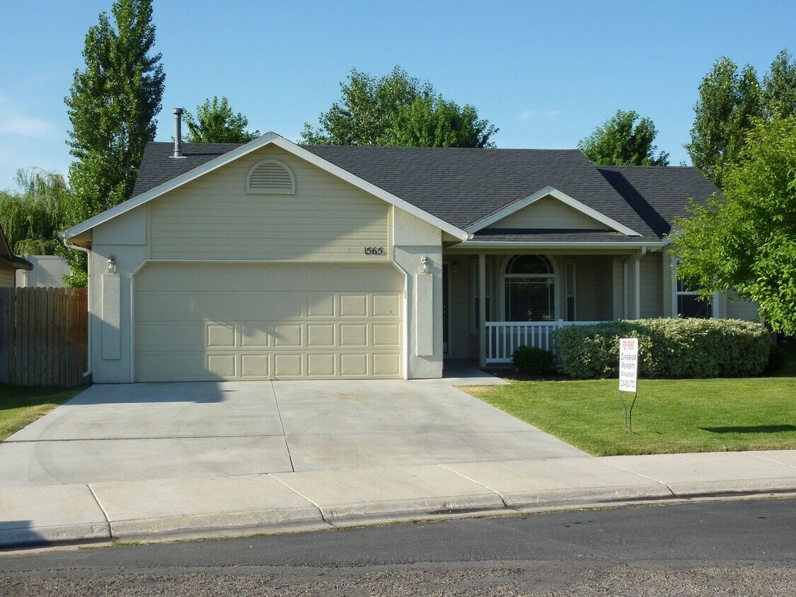 Primary Photo - Meridian Home