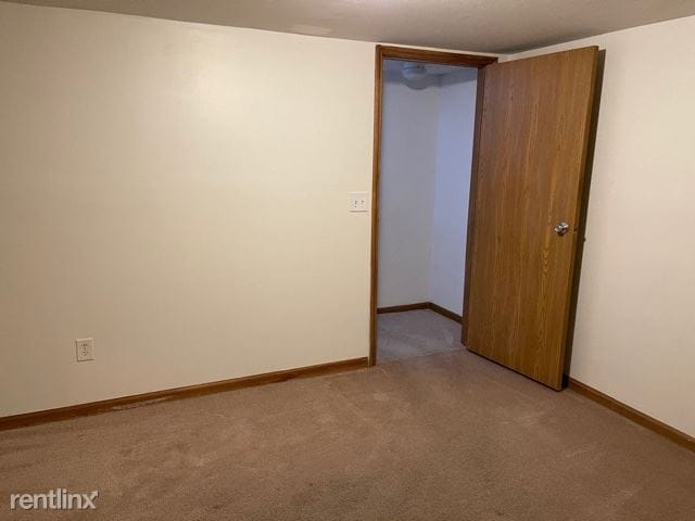 Building Photo - 239 Glenkirk Dr