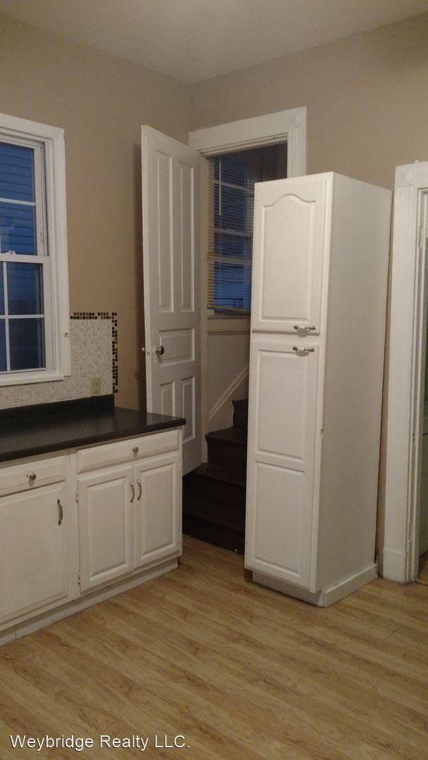 Foto del edificio - 7 br, 2 bath House - 843 Hutchins Ave