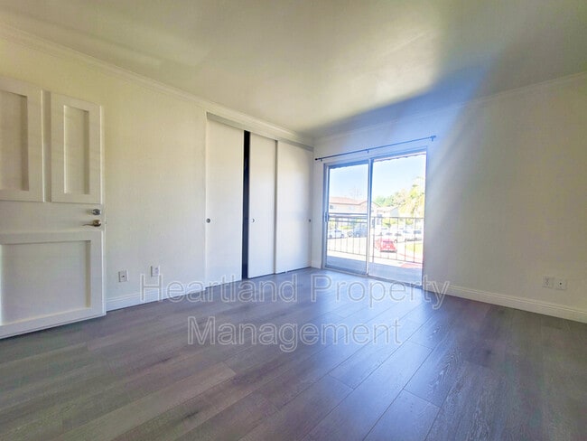 Building Photo - 1663 Rue De Valle