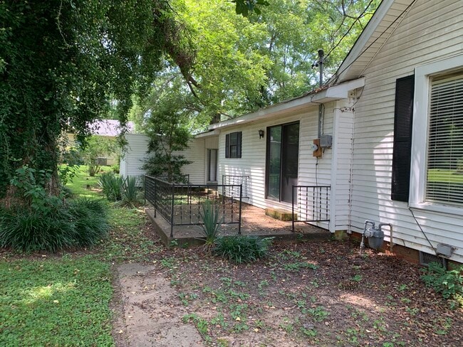 Shaded patio - 67 W End Ave