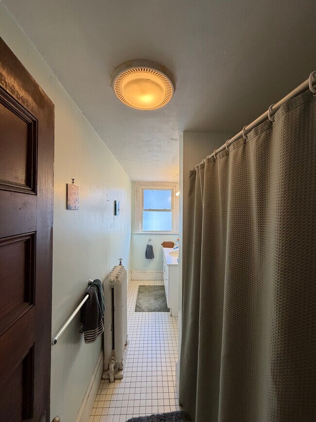 Building Photo - 3 Cambridge Ter