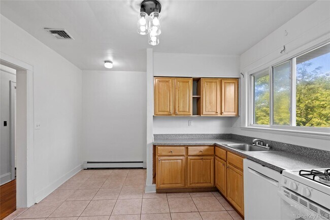 Foto del edificio - 245 W Walnut St