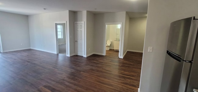 Building Photo - 85A Hemingway Ave