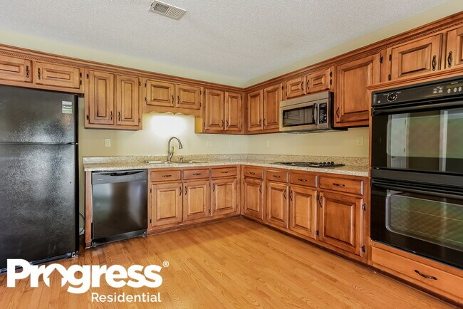 Foto del edificio - 300 N Ericson Rd