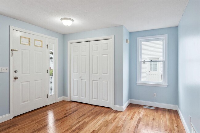 Foto del edificio - 29 Lamplighter Ln