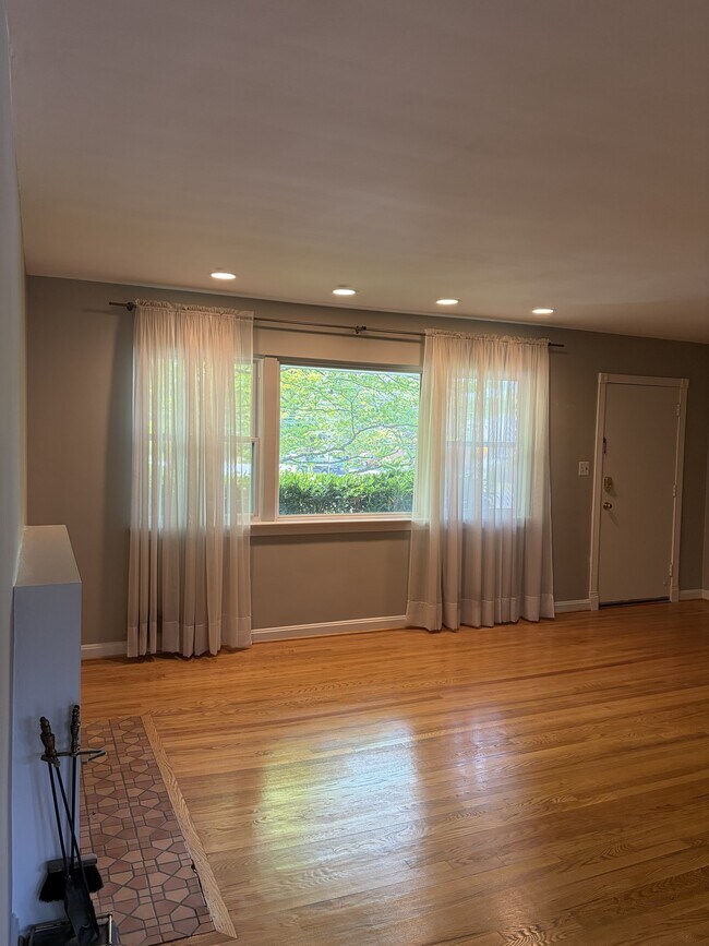 Foto del edificio - 9311 Chanute Dr
