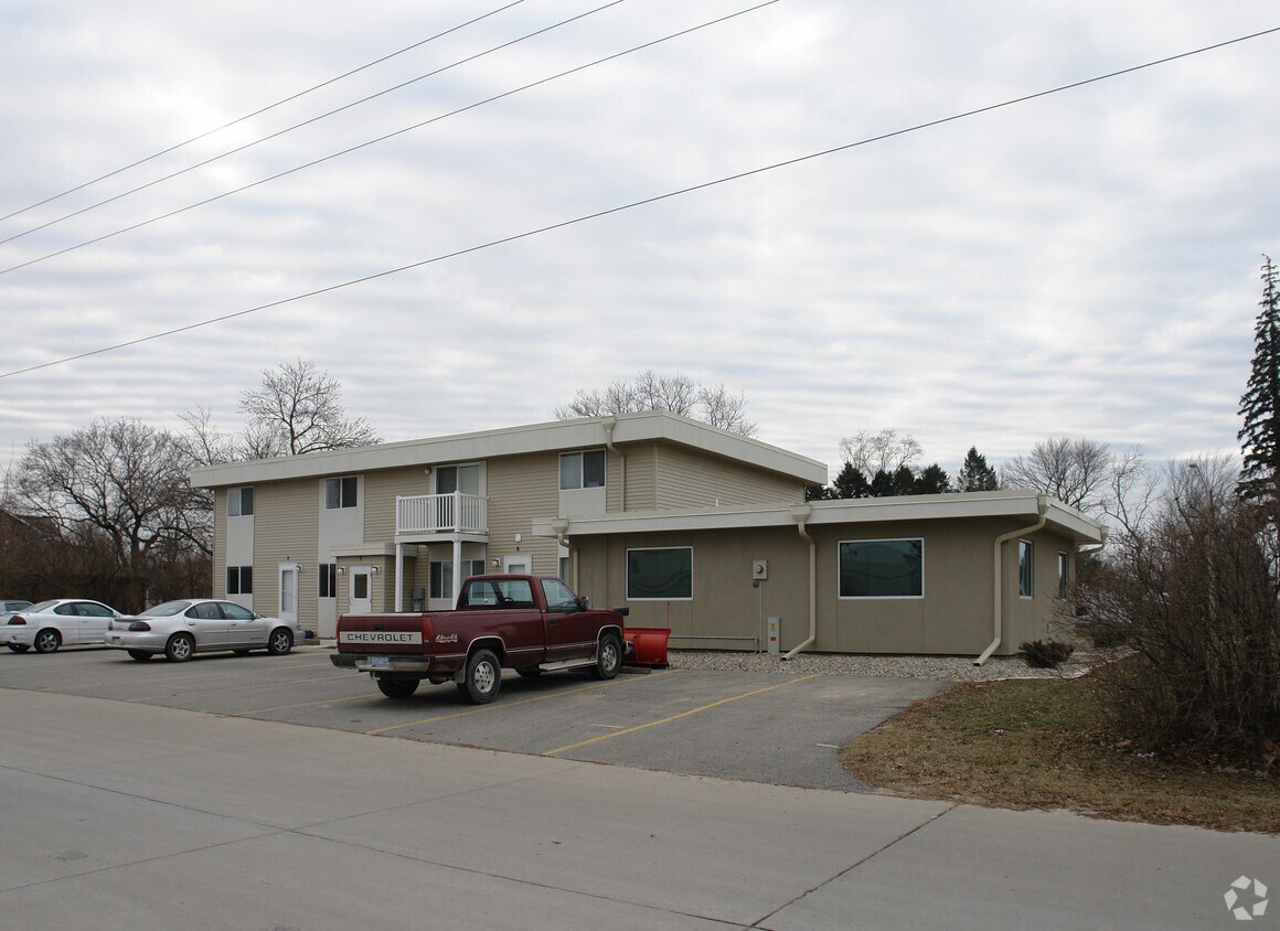 105 Jewel Dr, Ames, IA 50010 Apartments in Ames, IA