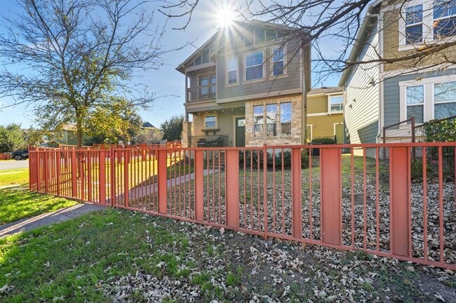 Building Photo - 1817 Carlson Dr