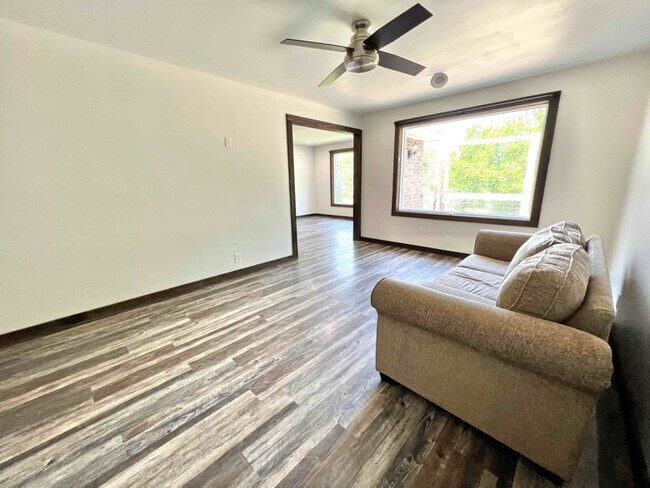 Foto del edificio - 296 Anderson Ln
