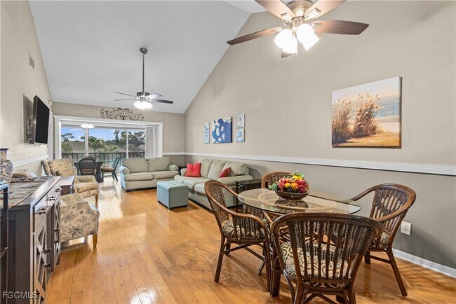 Building Photo - 15140 Riverbend Blvd