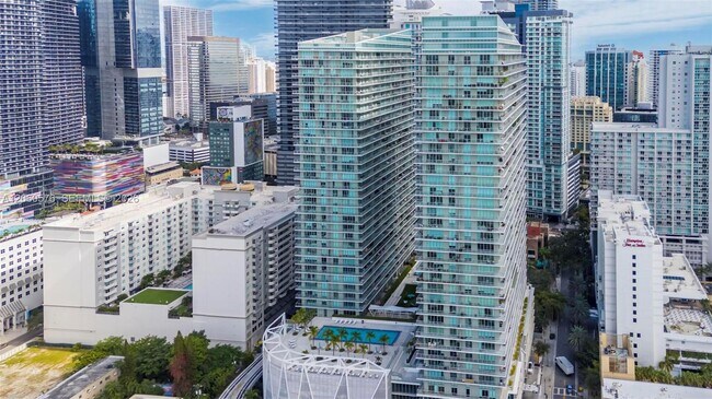 Foto del edificio - 79 SW 12th St