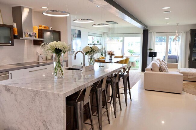 Foto del edificio - 134 Harbor Cir