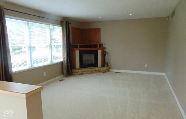 Foto del edificio - 412 S Prestwick Ln