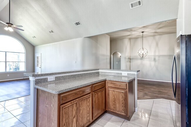 Foto del edificio - 7502 Wedgewood Dr