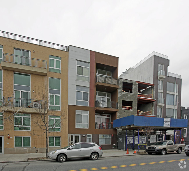 Foto principal - 121 Kingsland Ave