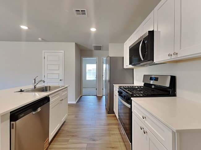 Foto del edificio - 501 St Charles Pl