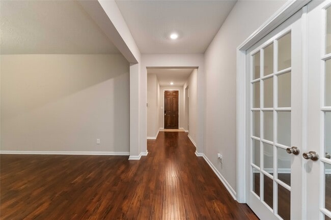 Building Photo - 5914 River Timber Trl