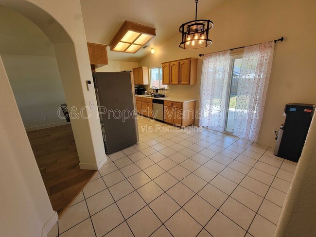 Building Photo - 1516 Calaveras Ct