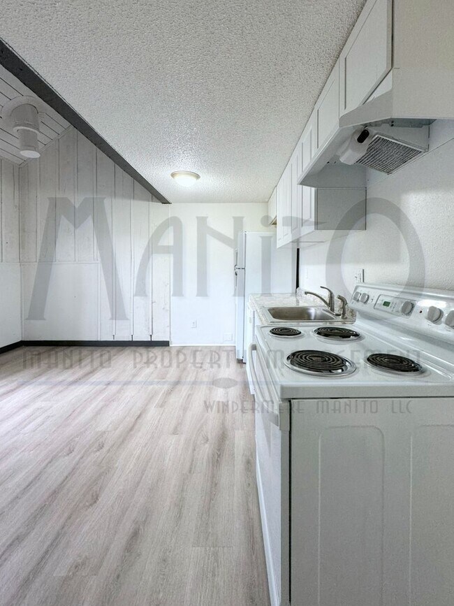 Foto del edificio - 30 E Graves Rd