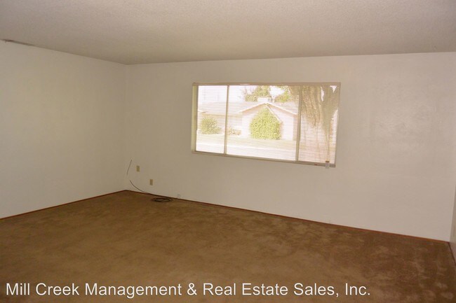 Building Photo - 3 br, 1 bath House - 3446 S. Dollner
