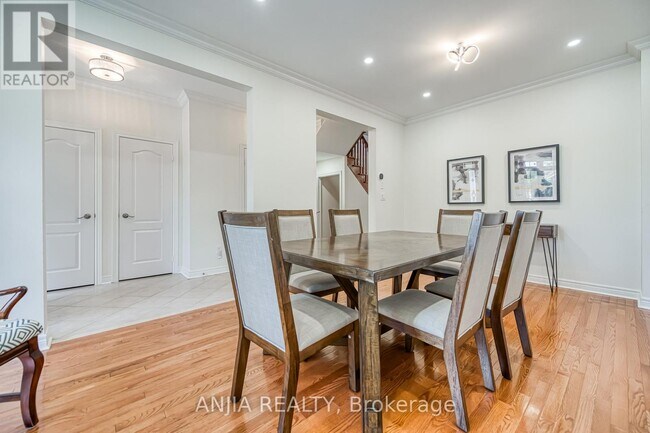 Photo du bâtiment - 103 Shady Oaks Ave