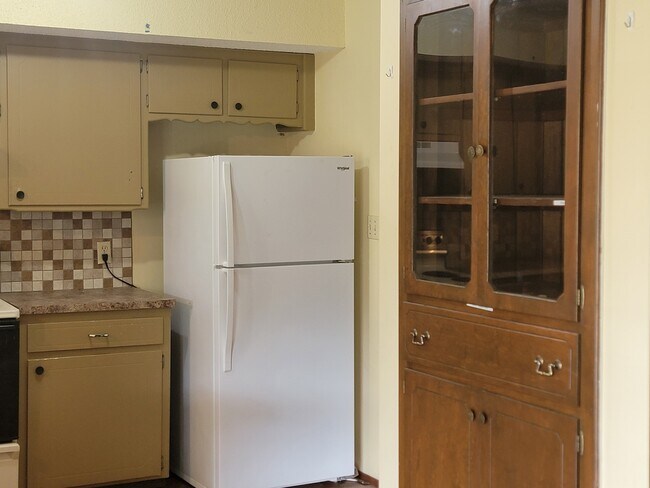 Foto del edificio - 813 W Oxford Ave