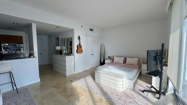 Foto del edificio - 1050 Brickell Ave